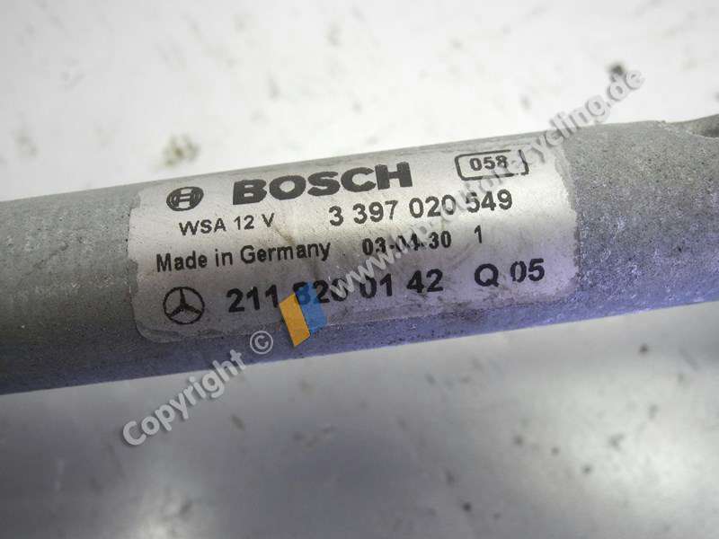 Mercedes Benz W211 S211 BJ2003 Wischergestänge vorn 2118200142 3397020549 BOSCH